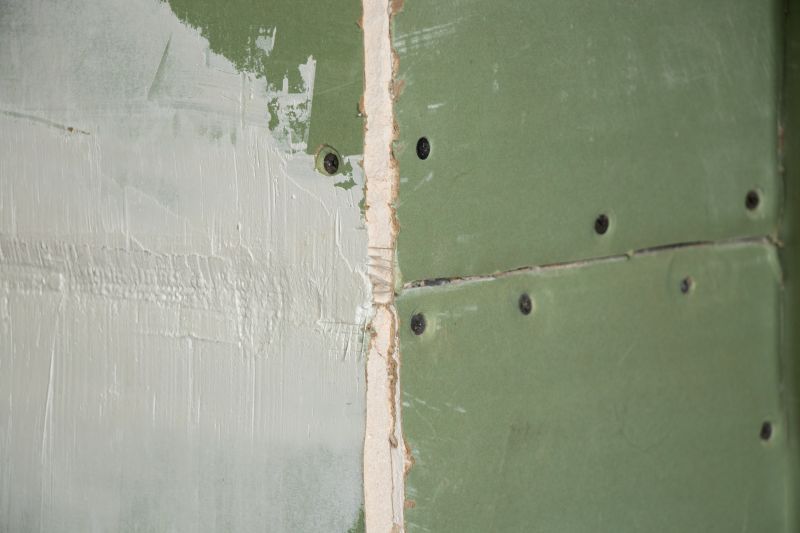 Drywall Crack Repair